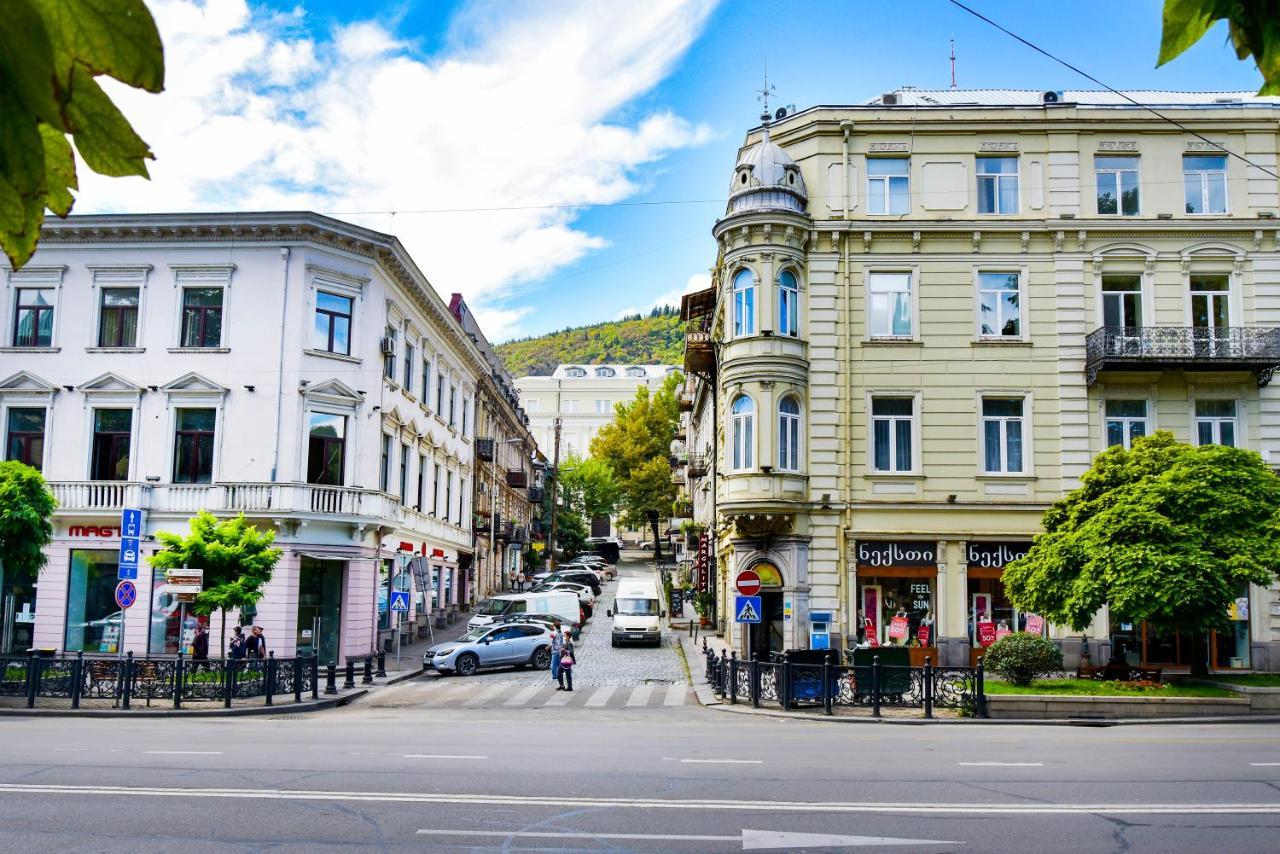 Hb Apartments Laghidze Τυφλίδα Εξωτερικό φωτογραφία